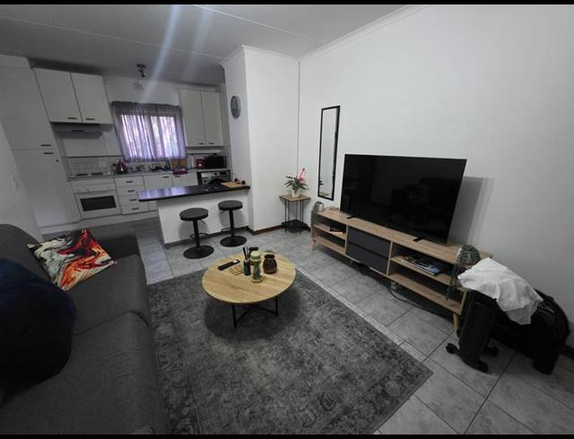 1 BEDROOM PROPERTY TO RENT IN SANDOWN
